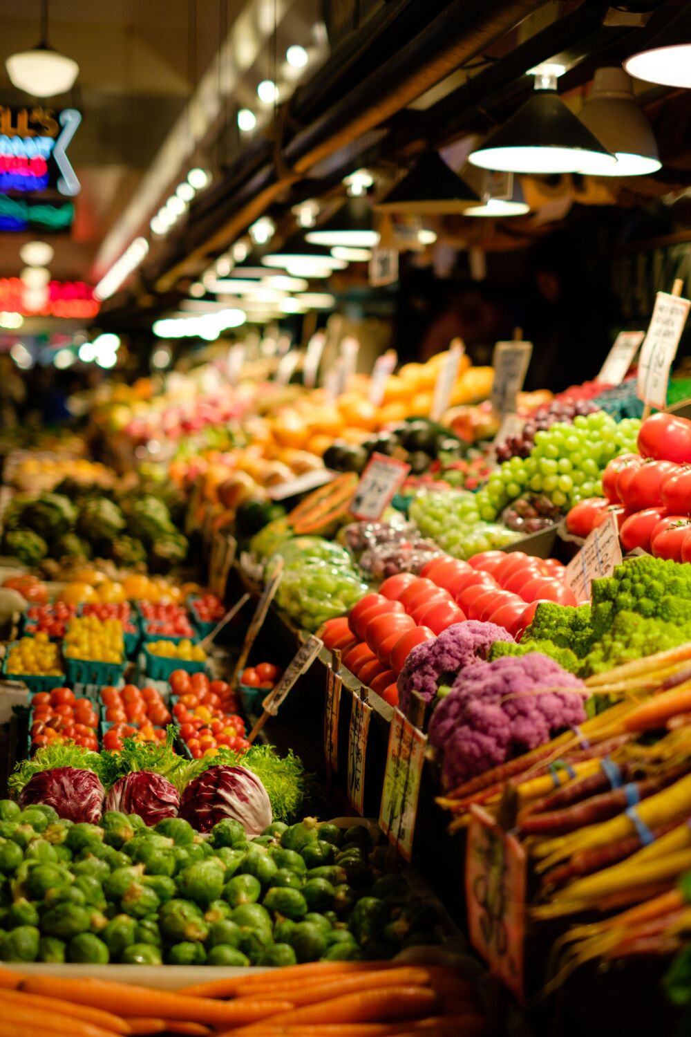 fruits et légumes locaux dans un marché